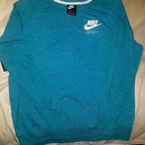NWT Woman's Nike shirt XLg